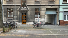 Stadt Bonn baut Parkscheinautomat auf Parkplatz
