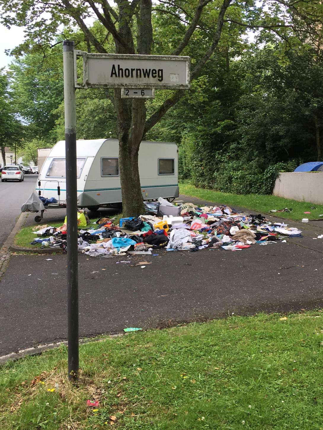 Ahornweg Sperrmüllreste Stand 30.06.24